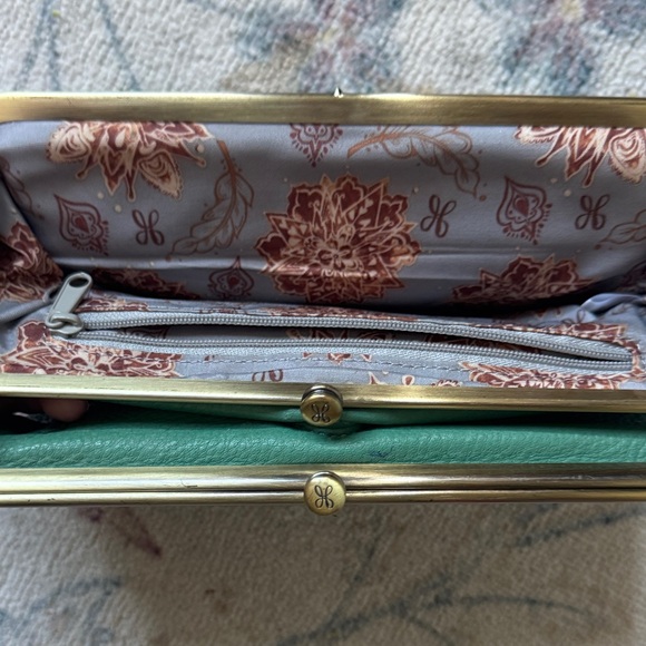 HOBO Green Leather Clutch - Picture 5 of 8